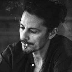 Flo Osrainik